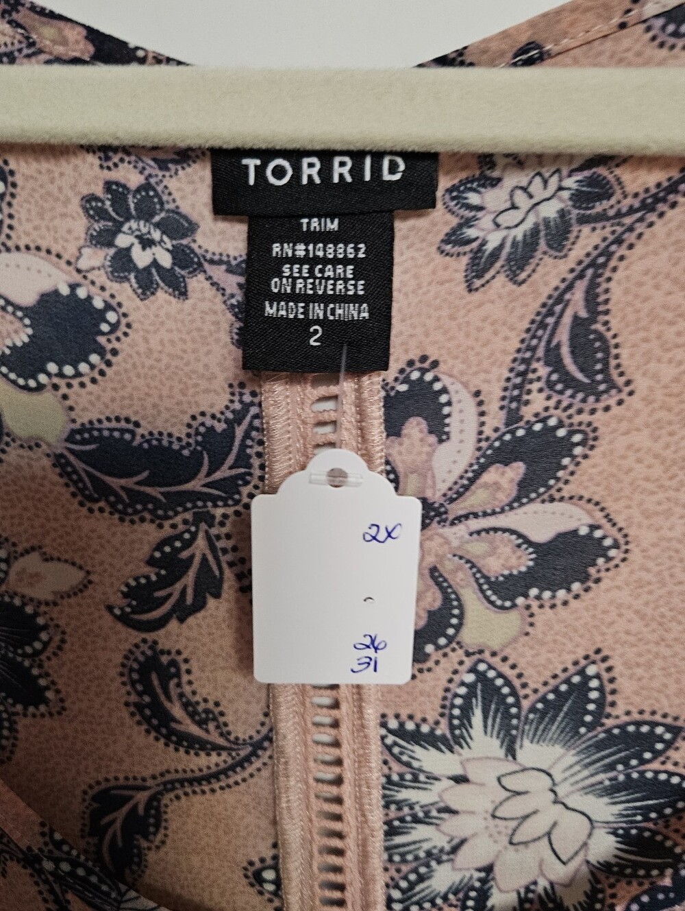 torrid Blush Pink Floral Tiered Tank Top - Picture 3 of 5